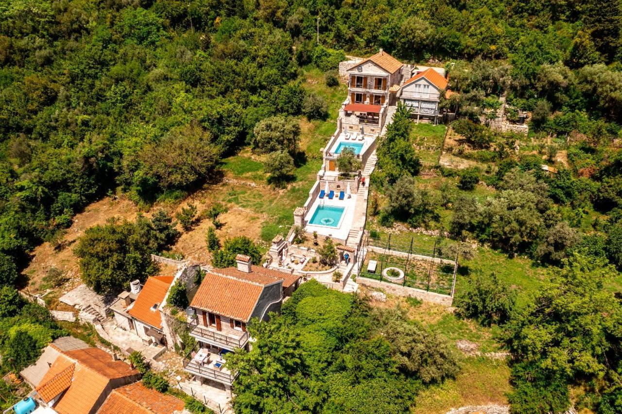 Old Stone House Villas Tivat Kültér fotó